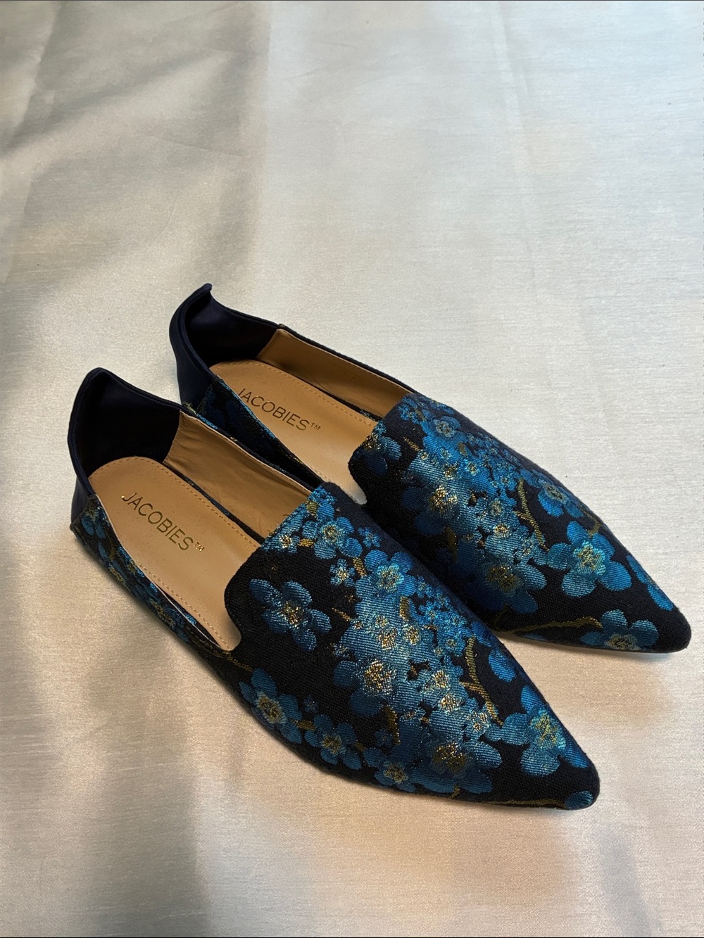 Jacobies Blue and Black Floral Pointed-Toe Flats